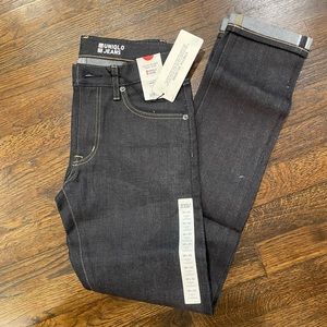 RARE Uniqlo Stretch Slevedge Skinny Fit